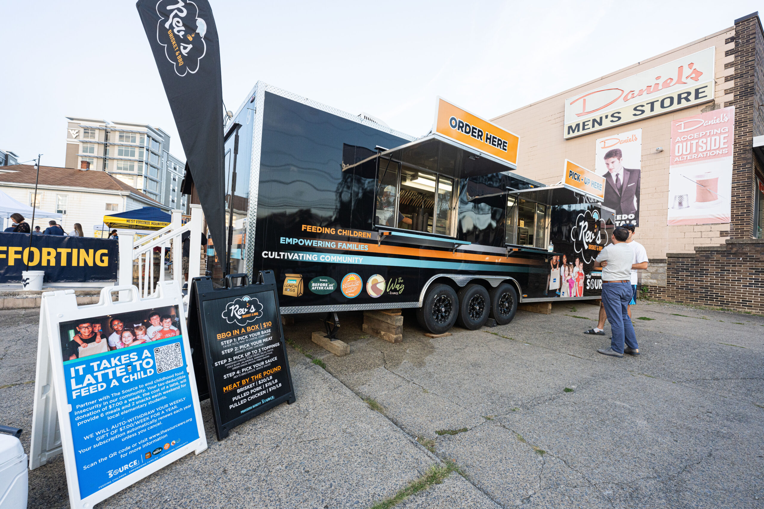 Rev's Brisket & BBQ food truck to set up in Evansdale